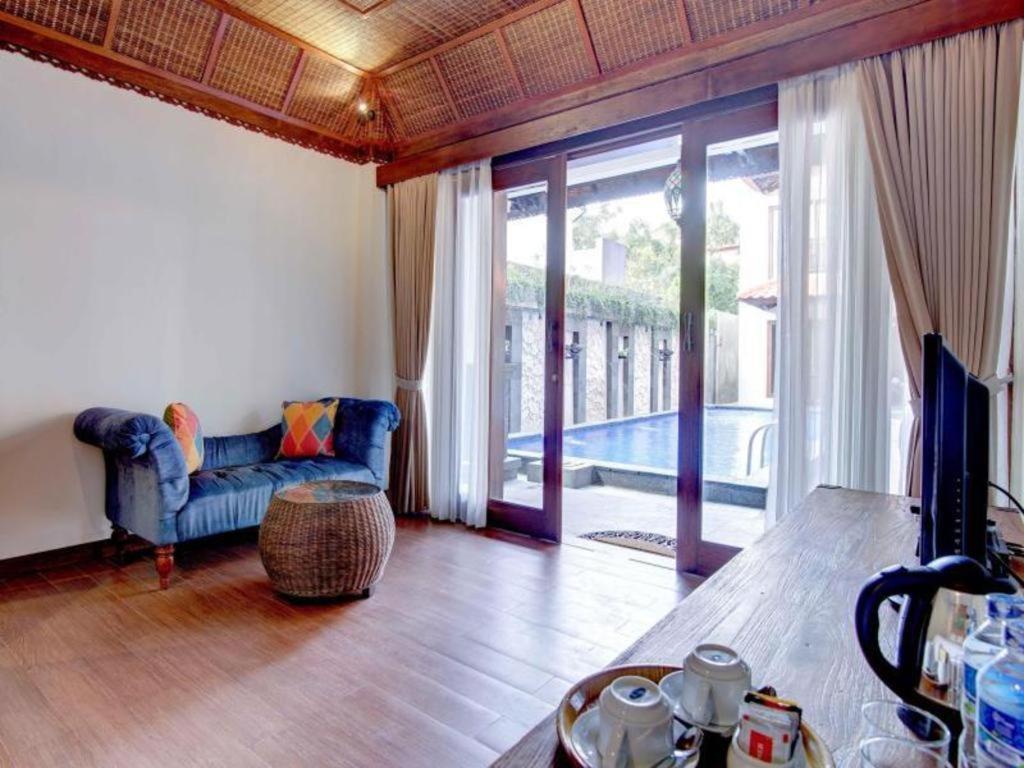 Hastinapura Residence ジンバラン エクステリア 写真