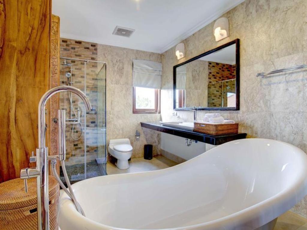 Hastinapura Residence ジンバラン エクステリア 写真