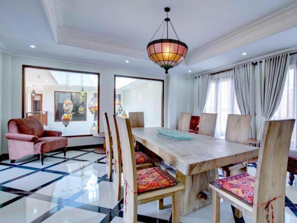 Hastinapura Residence ジンバラン エクステリア 写真