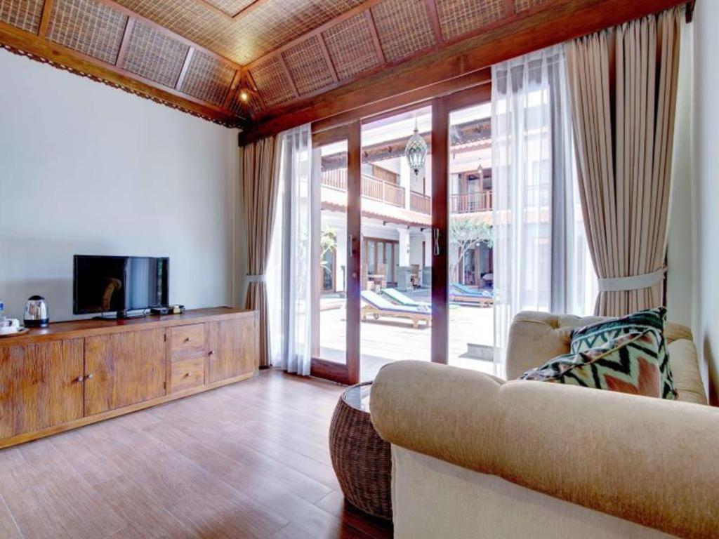 Hastinapura Residence ジンバラン エクステリア 写真