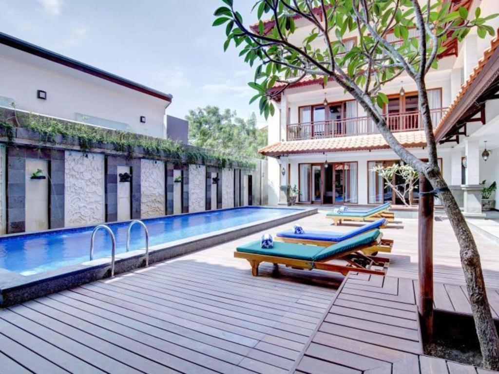 Hastinapura Residence ジンバラン エクステリア 写真
