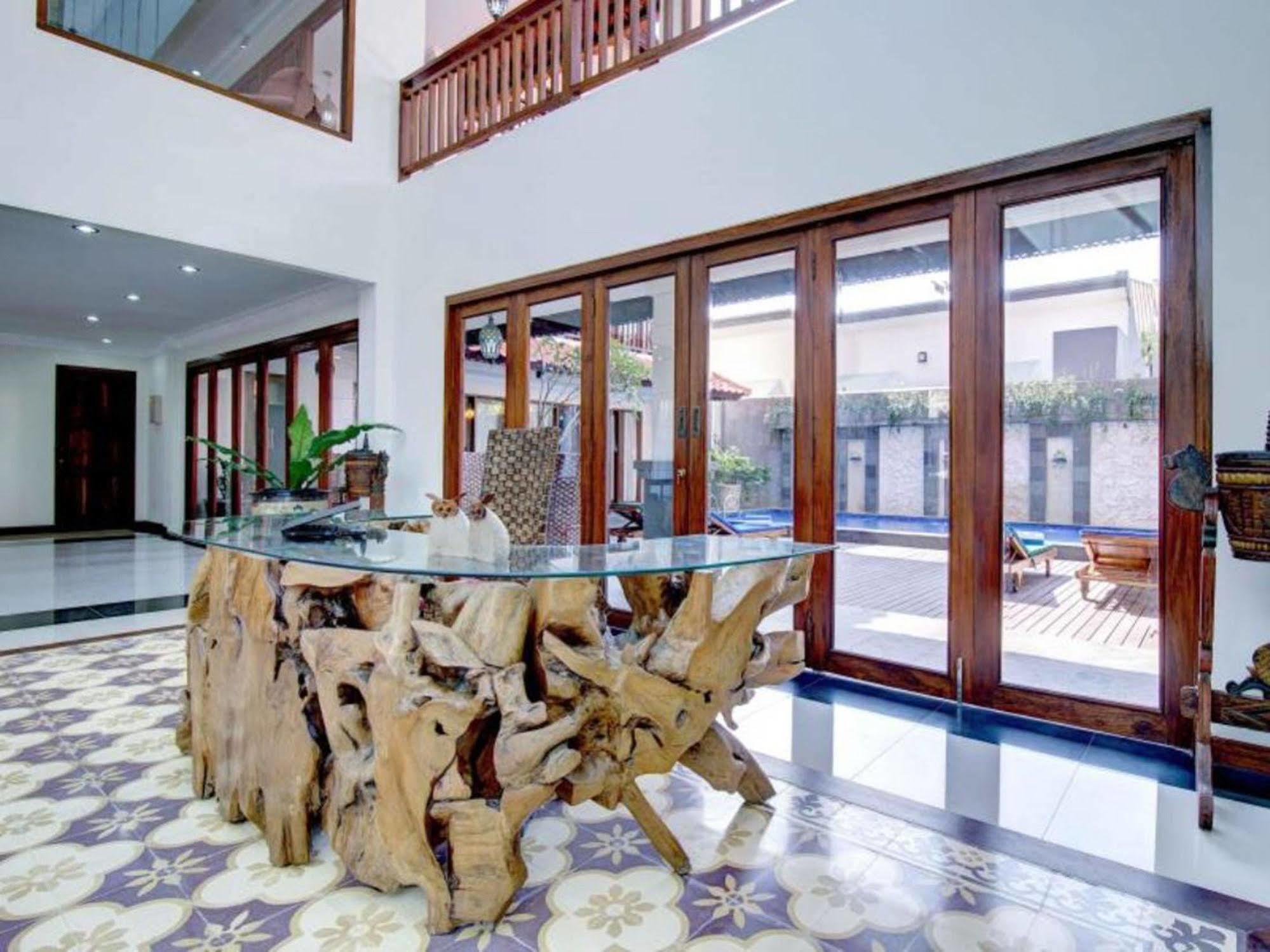 Hastinapura Residence ジンバラン エクステリア 写真